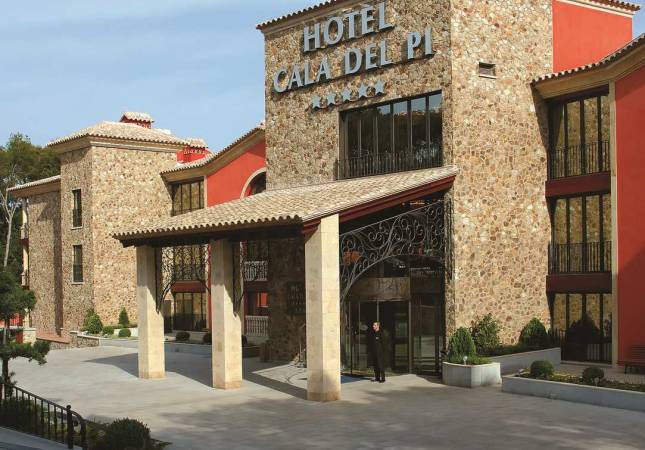Los mejores precios en Salles Hotel & Spa Cala del Pi. La mayor comodidad con nuestro Spa y Masaje en Girona